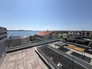 Thumbnail von Luxus-Penthouse mit Jacuzzi und Meerblick, ca. 50 Meter zum Strand