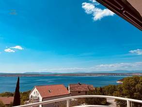 Maisonettewohnung mit Meerblick, Garten und überdachtem Stellplatz