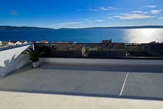Thumbnail von Luxuriöses Penthouse mit großer Dachterrasse und Panorama-Meerblick