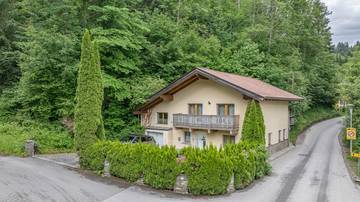 Thumbnail von Geräumiges Einfamilienhaus in idyllischer Lage