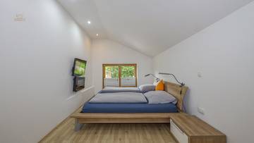Thumbnail von Geräumiges Einfamilienhaus in idyllischer Lage