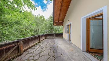 Thumbnail von Geräumiges Einfamilienhaus in idyllischer Lage