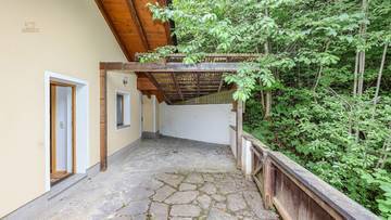 Thumbnail von Geräumiges Einfamilienhaus in idyllischer Lage