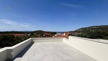 Thumbnail von Neubauwohnung auf zwei Etagen mit Dachterrasse und Meerblick