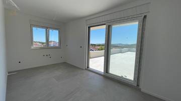 Thumbnail von Neubauwohnung auf zwei Etagen mit Dachterrasse und Meerblick