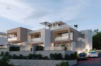 Neubau-Reihenhaus mit Pool, Meerblick und Garten