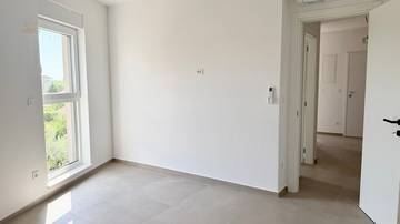 Thumbnail von Neubauwohnung mit Meerblick, Terrasse und Aufzug, 50 Meter zum Strand