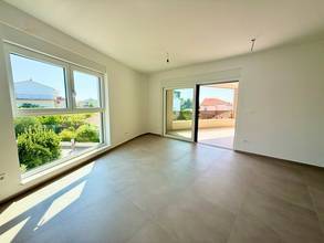 Thumbnail von Neubauwohnung mit Meerblick, Terrasse und Aufzug, 50 Meter zum Strand