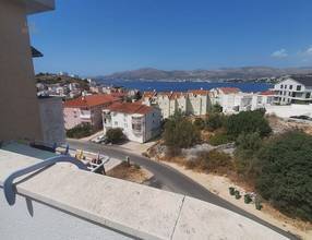 Möblierte Wohnung mit Meerblick und Balkon in oberster Etage