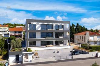Thumbnail von Exklusives Neubau-Apartment mit Meerblick, Garten und Pool