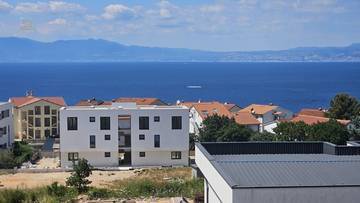 Thumbnail von Wohnung im Dachgeschoss mit schönem Blick auf das Meer