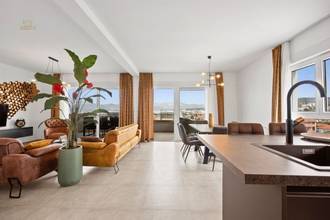 Thumbnail von Luxuriöses Penthouse mit Pool und Meerblick