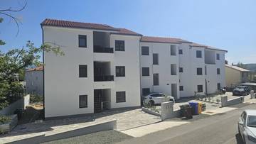 Thumbnail von Neue Wohnung im ersten Obergeschoss mit Meerblick und Stellplatz