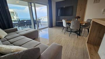 Thumbnail von Moderne Wohnung mit beheiztem Pool, Garten und Meerblick