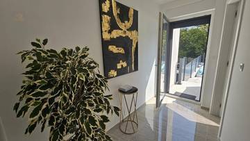 Thumbnail von Moderne Wohnung mit beheiztem Pool, Garten und Meerblick