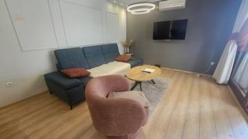Thumbnail von Modernes, komplett renoviertes Apartment mit Meerblick nur 20 Meter vom Meer
