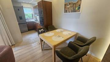 Thumbnail von Modernes, komplett renoviertes Apartment mit Meerblick nur 20 Meter vom Meer