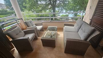 Thumbnail von Modernes, komplett renoviertes Apartment mit Meerblick nur 20 Meter vom Meer