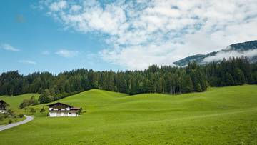 Thumbnail von Alpiner Rückzugsort mit Freizeitwohnsitz und beeindruckendem Kaiserblick