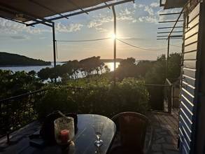 Thumbnail von Haus mit Meerblick und Sommerküche nur 80 Meter vom Meer