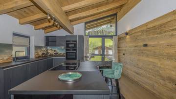 Thumbnail von Exklusives Chalet mit Pool unmittelbar am Golfplatz