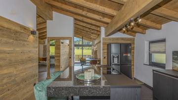 Thumbnail von Exklusives Chalet mit Pool unmittelbar am Golfplatz