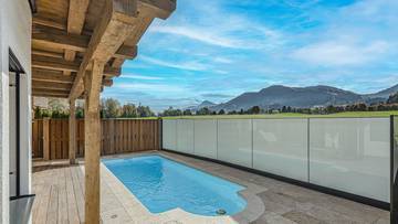 Thumbnail von Exklusives Chalet mit Pool unmittelbar am Golfplatz