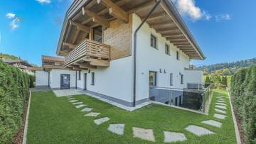 Thumbnail von Exklusives Chalet mit Pool unmittelbar am Golfplatz