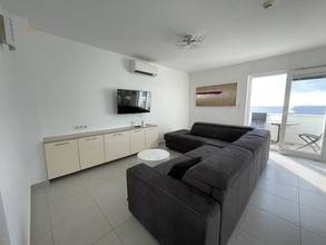 Thumbnail von Wohnung mit Meerblick, Swimmingpool (Nutzung) und Terrasse in Meeresnähe