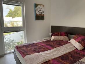 Thumbnail von Wohnung mit Meerblick, Swimmingpool (Nutzung) und Terrasse in Meeresnähe