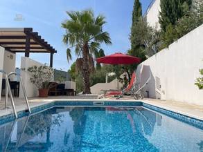 Thumbnail von Wohnung mit Meerblick, Swimmingpool (Nutzung) und Terrasse in Meeresnähe