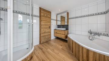Thumbnail von Luxuriöse Dachgeschoss-Maisonette in sonniger Ruhelage