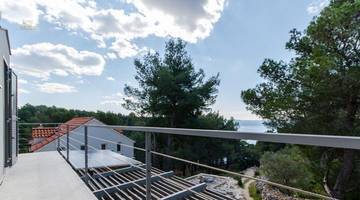 Thumbnail von Charmantes Haus mit Meerblick in ruhiger Bucht, nur 90 Meter zum Meer