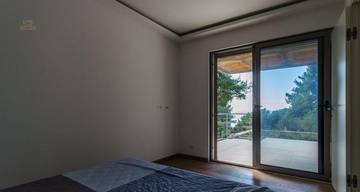 Thumbnail von Charmantes Haus mit Meerblick in ruhiger Bucht, nur 90 Meter zum Meer