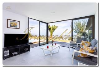 Immogold Teneriffa Sonnenschein Insel Teneriffa zum Verlieben Finca mit Meerblick und Pool