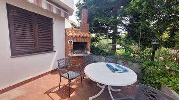 Thumbnail von Großes Haus mit Meerblick, Garten und Garage auf vier Etagen