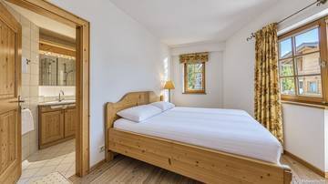 Thumbnail von Großzügige Wohnung mit schönem Ausblick in Zentrumslage