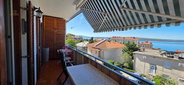 Thumbnail von Wohnung mit Panoramablick auf das Meer, Terrasse und Balkon in ruhiger Sackgasse