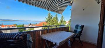 Thumbnail von Wohnung mit Panoramablick auf das Meer, Terrasse und Balkon in ruhiger Sackgasse