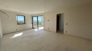 Thumbnail von Neubauwohnung mit Meerblick, drei Schlafzimmern und überdachter Terrasse nahe Strand