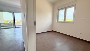 Thumbnail von Moderne Maisonettewohnung mit Dachterrasse und Panoramablick auf das Meer
