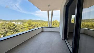 Thumbnail von Moderne Maisonettewohnung mit Dachterrasse und Panoramablick auf das Meer