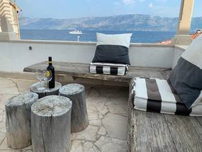 Thumbnail von Haus mit 6 Apartments, Meerblick und großer Terrasse nur 65 Meter vom Meer