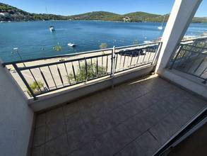 Thumbnail von Dachgeschosswohnung mit Galerie und Meerblick