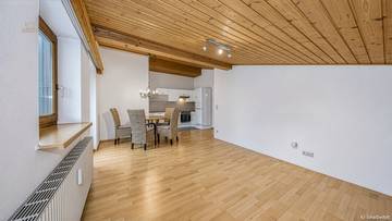 Thumbnail von Dachgeschosswohnung mit schönem Bergblick