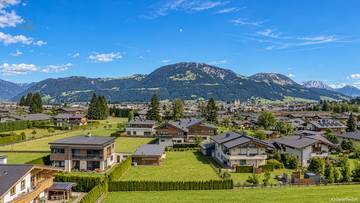 Thumbnail von Grundstück mit Baugenehmigung für eine Luxusvilla