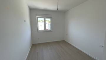 Thumbnail von Neubauwohnung mit drei Schlafzimmern, Terrasse und Meerblick