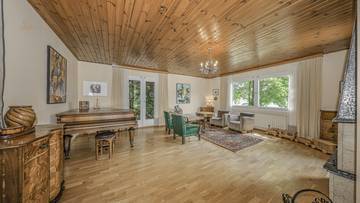 Thumbnail von Golf-in/Golf-out Landhaus in sonniger Toplage