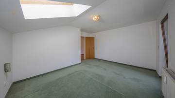 Thumbnail von Dachgeschosswohnung in Ruhelage mit Kaiserblick