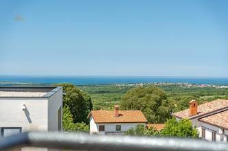 Thumbnail von Charmante Villa mit Swimmingpool und Meerblick